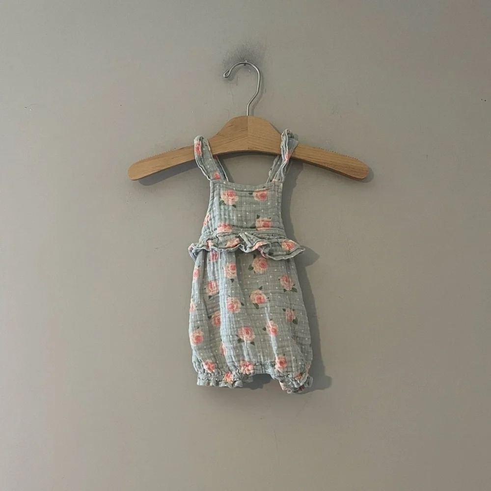 $16 ADD ON Angel Dear ROMPER 0-3M H&M Jamie Kay Zara Quincy Mae Muslin set‎